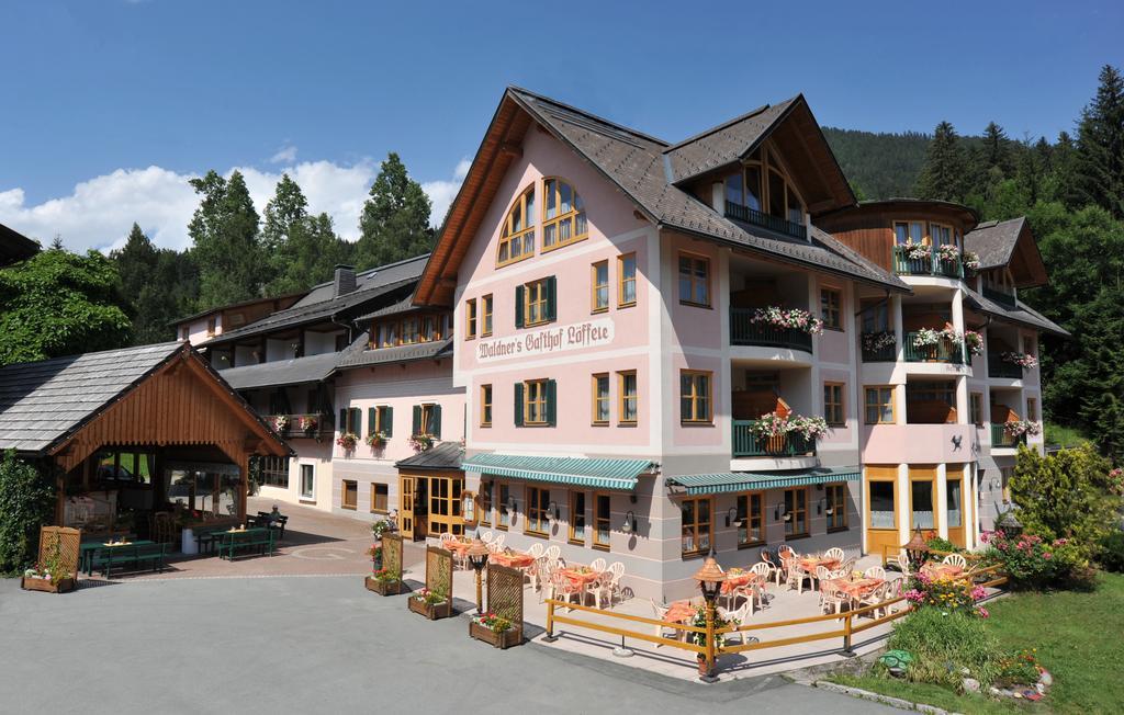 Hotel Loffele Weissbriach Bagian luar foto