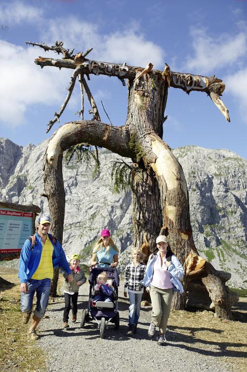 Hotel Loffele Weissbriach Bagian luar foto